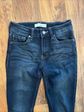 Kan Can women’s skinny jeans Mid-rise, dark wash